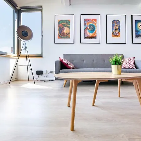 Les Cerisiers - De Standing Au Centre De アパート ナミュール