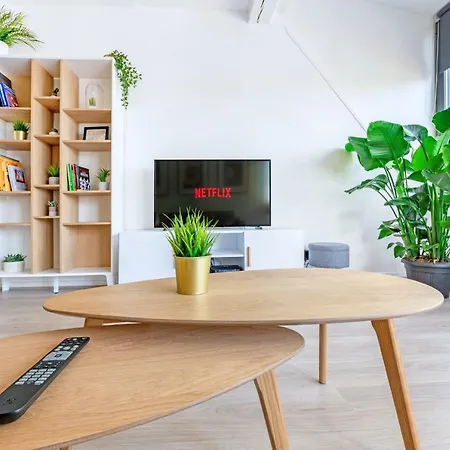 Les Cerisiers - De Standing Au Centre De アパート ナミュール