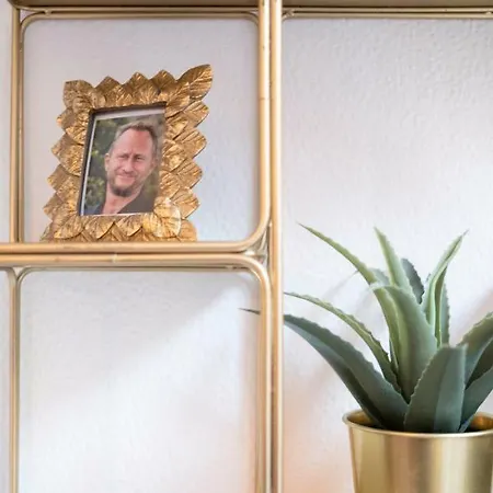 Les Cerisiers - De Standing Au Centre De アパート ナミュール